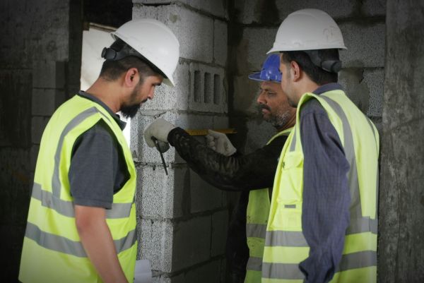 Top conseils pour choisir le meilleur bac maçon pour un chantier